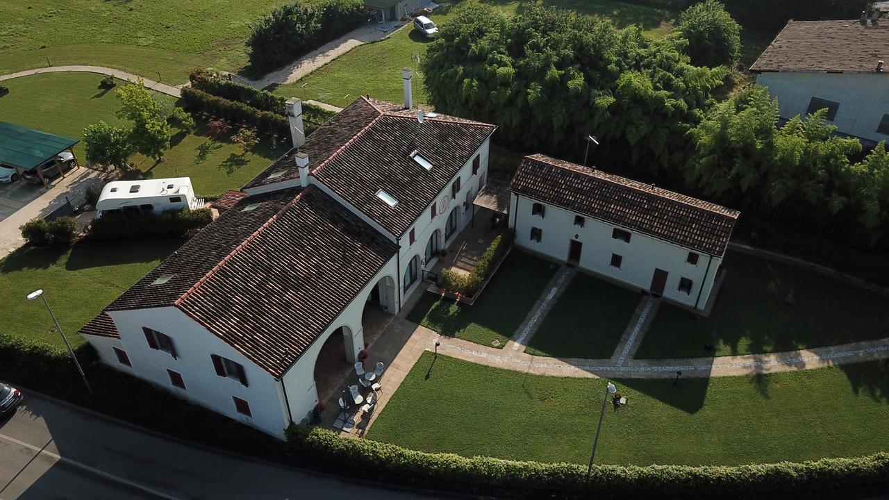 Agriturismo Terra Di Zosagna Breda di Piave Eksteriør bilde